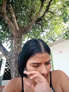 Snapshot of daringxxxhot chatting on 09/17/25, 01:13 daringxxxhot online show from 09/17/25, 01:13