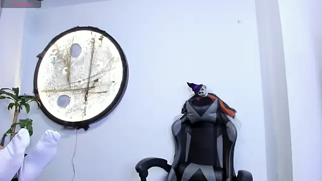 Miaa Rosse online show from 10/11/25, 12:04