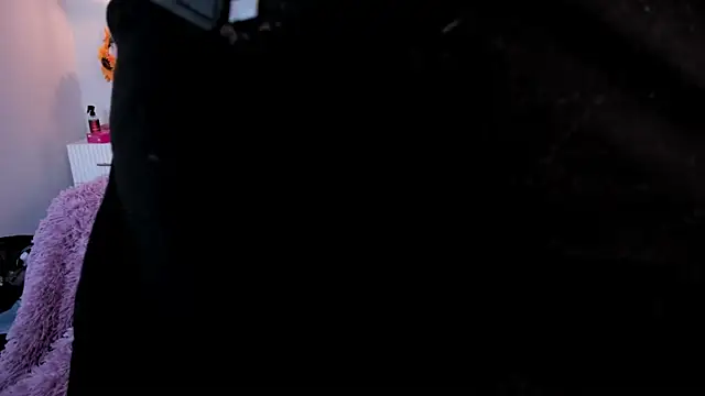 Nina Ford online show from 04/23/26, 03:19