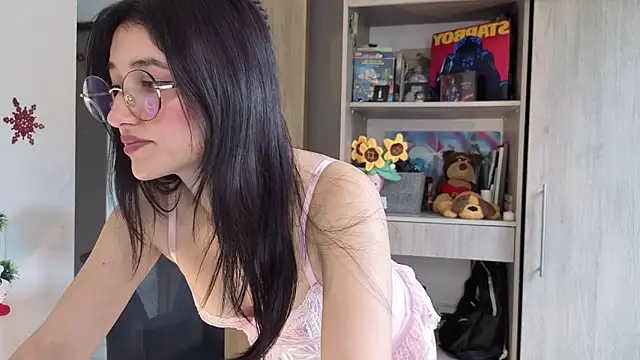 AlessandraLB online show from 12/22/25, 07:22