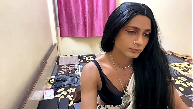 LuvLayla online show from 09/16/25, 04:52