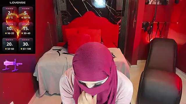 Nayla-Mouna online show from 03/03/26, 08:09