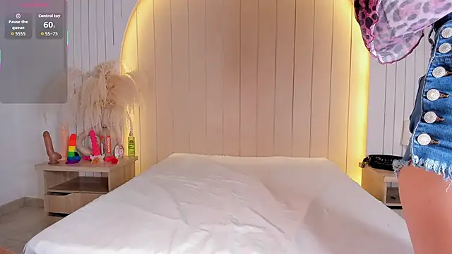 ALICESANDOVAL online show from 04/03/26, 11:30