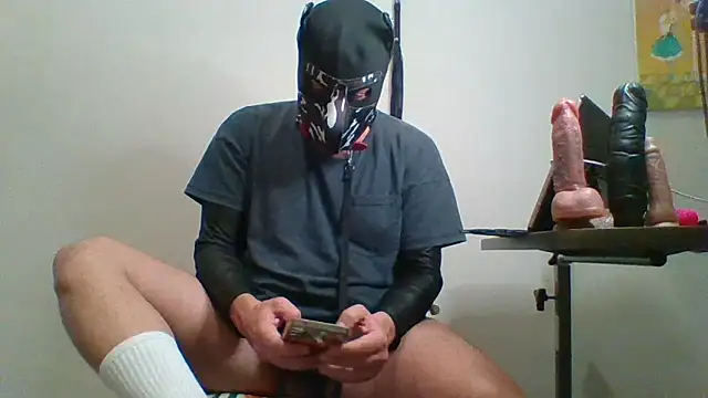 Maskpor2022 online show from 11/28/25, 10:34