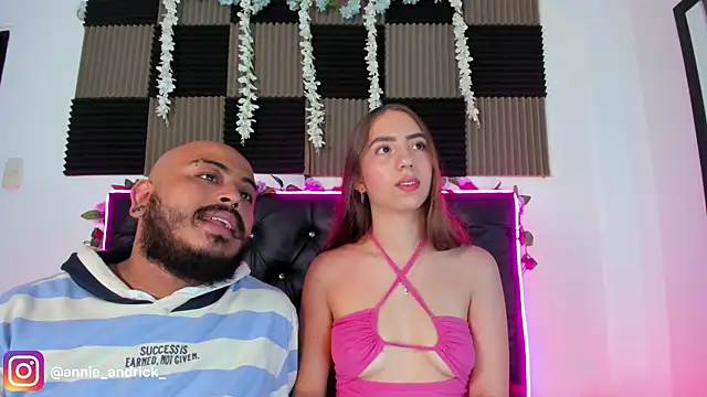  leda swan  online show from 04/23/26, 12:29