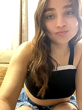 mia evanss26 online show from 10/01/25, 08:15