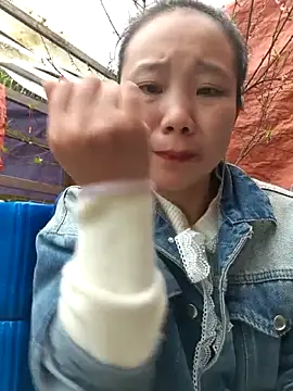 liu-liusexy online show from 02/15/26, 04:31