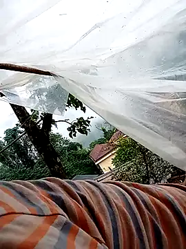 omiu-baby online show from 10/07/25, 12:30