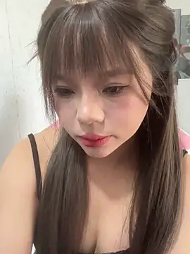 SarahBeii online show from 04/04/26, 03:16