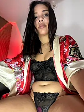 P A U L I N A  online show from 10/22/25, 05:08