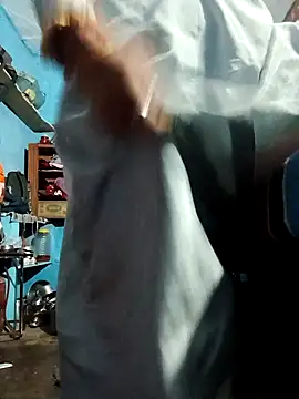 Snapshot of Deepa_hott chatting on 10/30/25, 10:54 Deepa hott online show from 10/30/25, 10:54