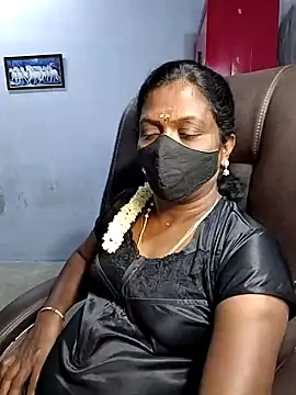 umashreetamil online show from 10/13/25, 05:02