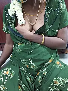 Snapshot of umashreetamil chatting on 06/28/26, 03:12 umashreetamil online show from 06/28/26, 03:12