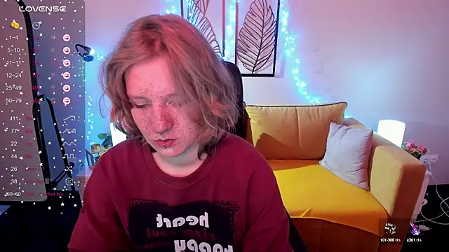 Hailey Foxy online show from 10/12/25, 08:57