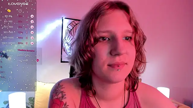 Hailey Foxy online show from 10/23/25, 08:57