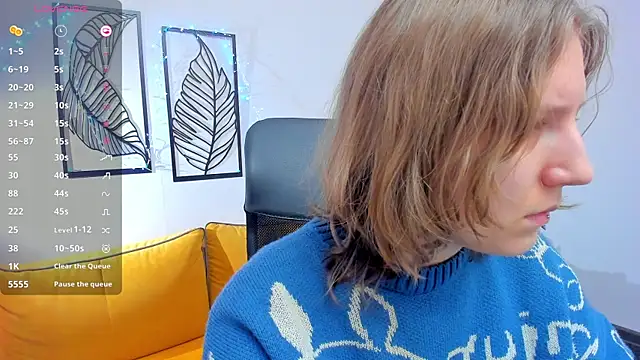 Hailey Foxy online show from 12/22/25, 09:06