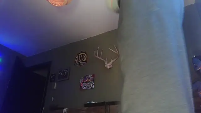 hungspundick1 online show from 12/21/25, 01:18