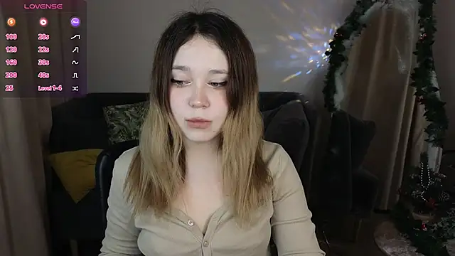 Lina Glow online show from 12/21/25, 06:42