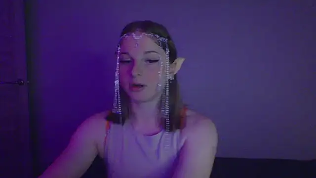 Snapshot of Star_Girlish chatting on 10/13/25, 05:46 Star Girlish online show from 10/13/25, 05:46