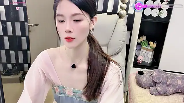 Yueyue-MM online show from 06/19/26, 02:10