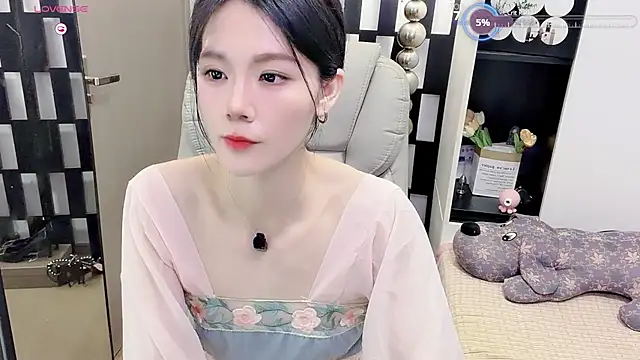Yueyue-MM online show from 07/14/26, 10:21