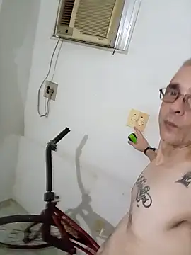 dinho carioca online show from 03/17/26, 11:41