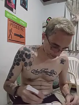 dinho carioca online show from 04/01/26, 01:41