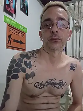 dinho carioca online show from 04/05/26, 05:43