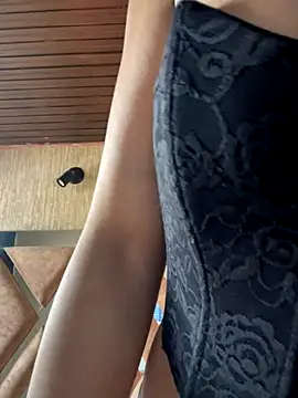 Laila Pink online show from 11/04/25, 07:35