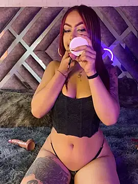 Laila Pink online show from 11/27/25, 07:27