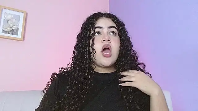 lourdes moon22 online show from 10/15/25, 01:55