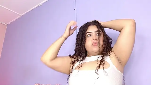 lourdes moon22 online show from 10/18/25, 01:34