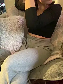 d3luluxx online show from 10/24/25, 06:48