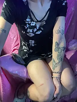 d3luluxx online show from 11/05/25, 04:29