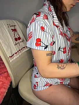 d3luluxx online show from 02/28/26, 12:06