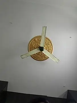 Snapshot of Silk_Smitha_27 chatting on 10/30/25, 10:16 Silk Smitha 27 online show from 10/30/25, 10:16