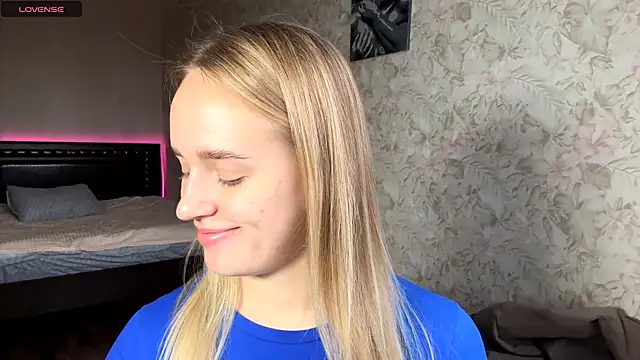 ElisabetLorney online show from 11/13/25, 08:13