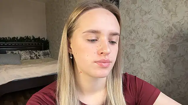 ElisabetLorney online show from 12/16/25, 08:19