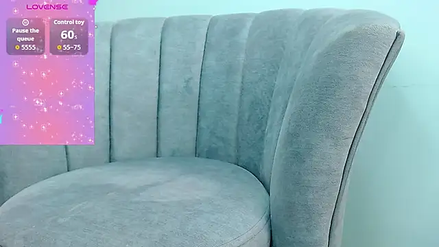 akisha lims26 online show from 10/13/25, 01:00