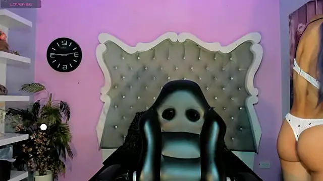 Honey Moontsts online show from 05/19/26, 11:38