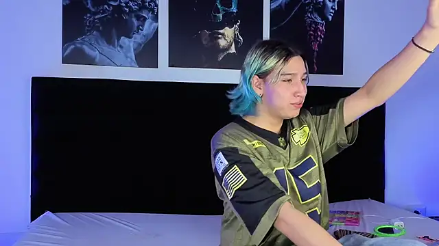 AngelFlexxx online show from 04/15/26, 08:20