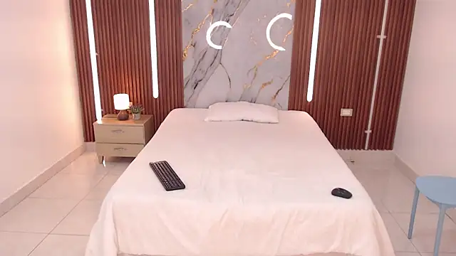 shena nomy1 online show from 10/16/25, 07:59