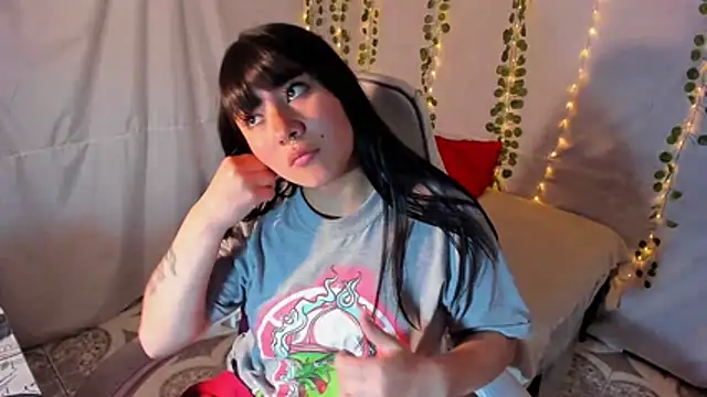 Zulema R1 online show from 11/10/25, 04:11