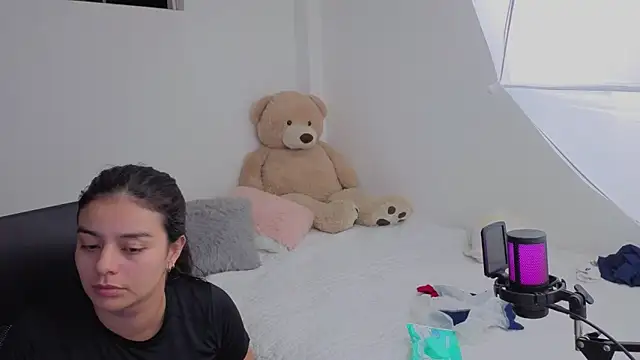 valerihouse online show from 01/14/26, 12:49