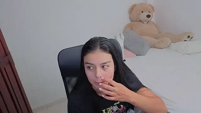 valerihouse online show from 03/07/26, 01:46