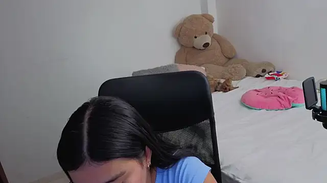 valerihouse online show from 04/05/26, 01:03