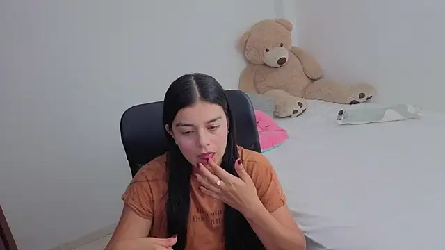 valerihouse online show from 04/08/26, 01:27