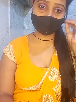 Minu love online show from 03/07/26, 10:56