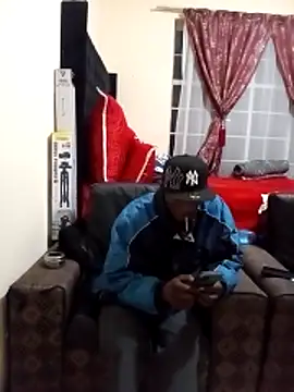 mojeemore online show from 04/25/26, 07:11