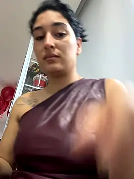 Snapshot of Scarlett_12 chatting on 09/19/25, 11:55 Scarlett 12 online show from 09/19/25, 11:55